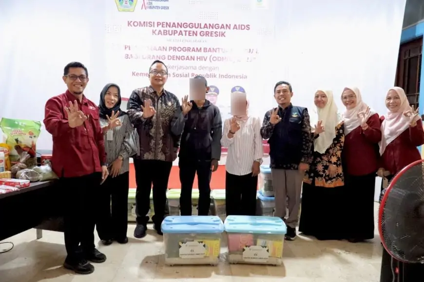 Salurkan Bantuan untuk ODHIV, Wabup Gresik Tegaskan Gresik 3 Zero HIV 2030