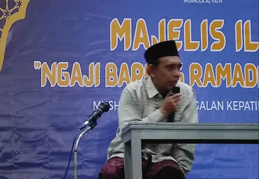 Ustadz Achmad Saifullah Syahid Ajak Jemaah Refleksikan Makna Puasa Secara Holistik