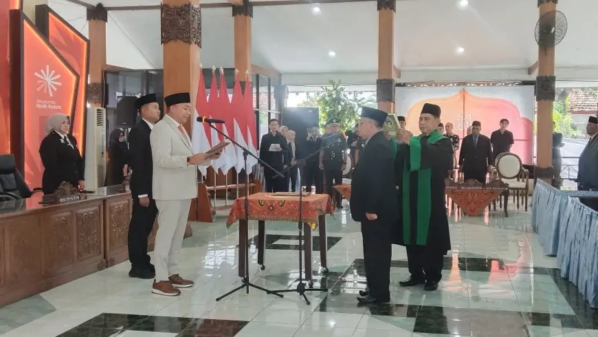 Lantik Pj Sekda dan 27 Pejabat, Mas Rio Dorong Birokrasi Situbondo Lebih Berani dan Solutif
