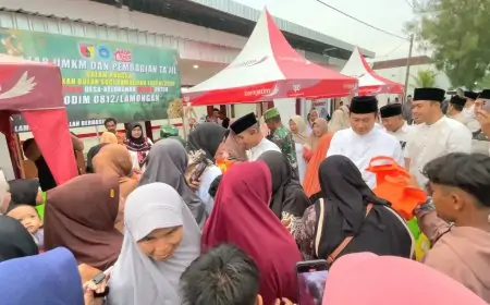 Melihat Serunya Dandim dan Bupati Lamongan Borong Jajanan UMKM Hingga Bagi Takjil di KDKMP
