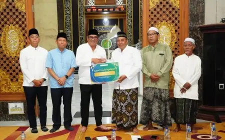 Petrokimia Gresik Berikan Bantuan Total Rp732 Juta untuk 6 Masjid di Ring 1