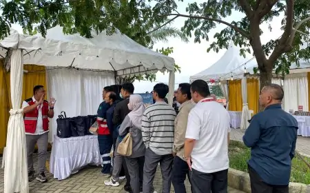 Bazar Ramadan JIIPE Gresik Dorong UMKM Desa, Paket Sembako Dijual Rp50 Ribu