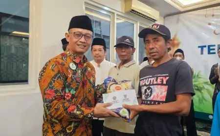 Kemenag Jombang Salurkan 650 Paket Zakat Fitrah dan Santunan di Program THR 2026