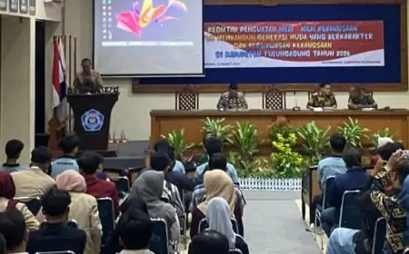 Bentengi Pemuda dari Radikalisme, Bakesbangpol Tulungagung Sosialisasikan Wawasan Kebangsaan