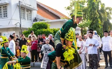 Kirab Budaya Meriahkan Tradisi Bandeng Gresik, 1000 Bandeng Dibagikan ke Warga