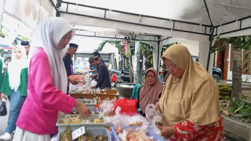 Melihat Semarak Bazar Ramadan di Ponpes Bahrul Ulum Jombang Jadi Penggerak Ekonomi