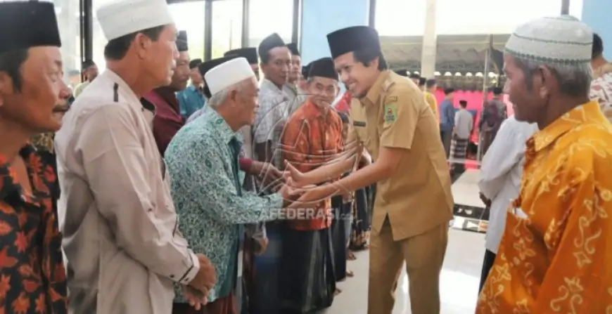 Safari Ramadan di Durenan, Plh Bupati Trenggalek Bawa Puluhan Layanan Publik ke Desa