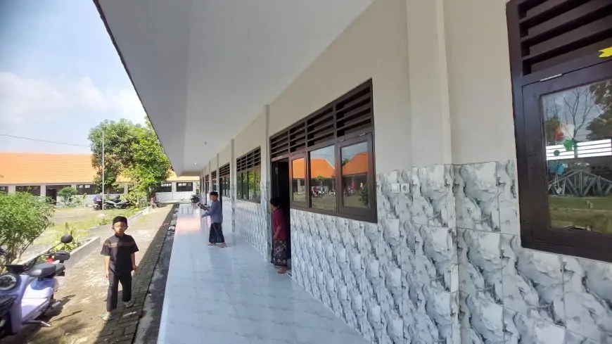 Sempat Ambruk, Begini Wajah Baru SDN 2 Balongwangi Lamongan Usai Terima Bantuan dari Presiden