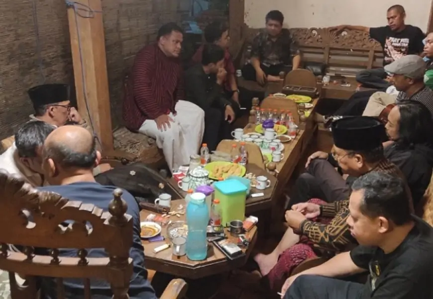 Semarak Ramadan, Komunitas Kompas Jombang Gelar  Saur Bareng