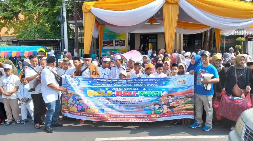 Bahagianya, 200 Anak Yatim Diajak Naik Odong-Odong ke Pasar Gresik, Belanja Kebutuhan Lebaran