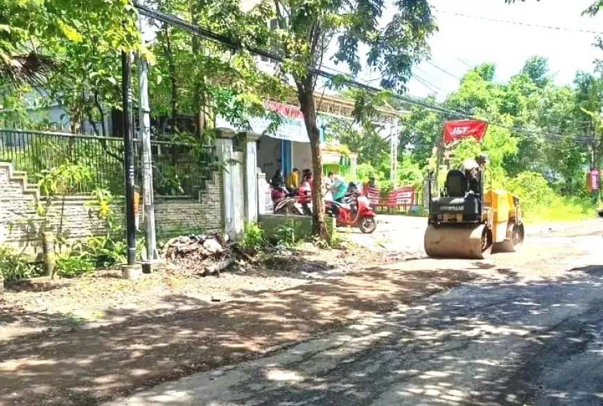 DPUTR Gresik Kebut Tambal Sulam Jalan di 260 Titik