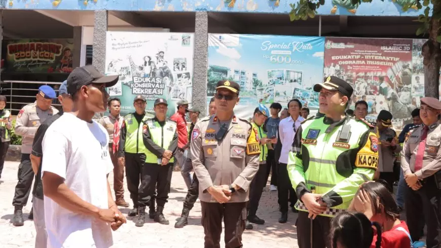 Pastikan Jalur Wisata Aman, Kapolres Lamongan Pantau Langsung Ops Ketupat Semeru 2026