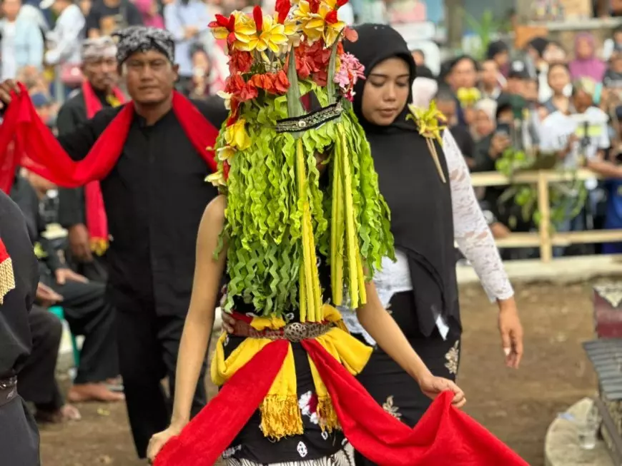 Pesona Mistis Seblang Olehsari Banyuwangi Tarian Sakral Penjaga Tradisi