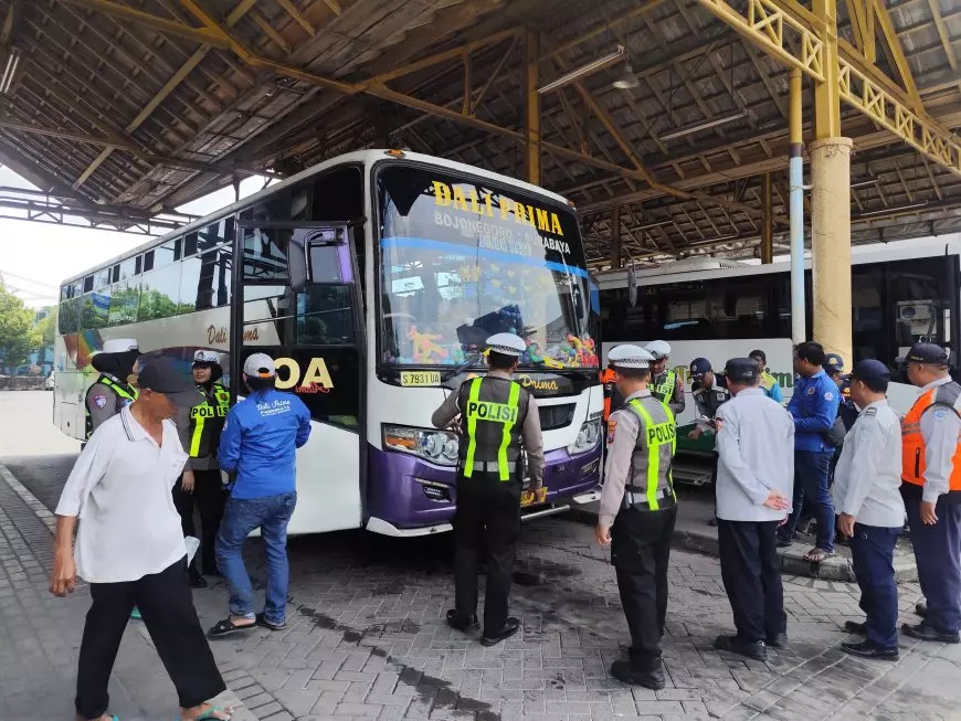 Ribuan Pelanggaran Operasi Ketupat Gresik Didominasi Pengendara Motor