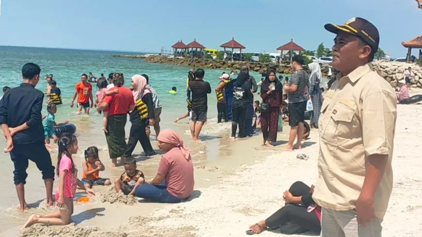 Puncak Libur Lebaran 2026, Tiket Masuk tetap Rp10 Ribu, Ribuan Wisatawan Padati WPP Dalegan Gresik