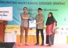 Bagikan Kacamata Gratis, Eyelink Temukan 100% Peserta Baksos KWG Gresik Alami Gangguan Mata