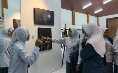 Pameran Fotografi di Jombang, Dua Seniman Visual Angkat Tema Budaya Ludruk dan Topeng Jatiduwur