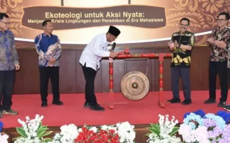Buka Rakorwil Dema PTKIN di UIN Satu, Bupati Gatut Sunu: Mahasiswa Harus Jadi Mitra Strategis Pemerintah