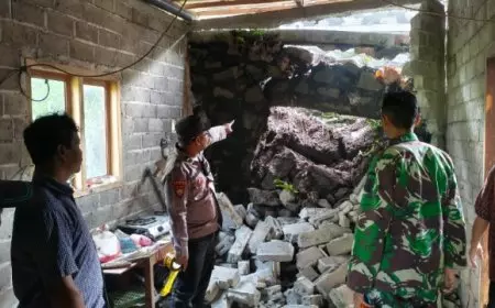 Detik-detik Longsor Tebing di Desa Penjor, Nenek dan Cucu di Tulungagung Selamat dari Maut