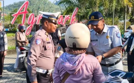 Gelar Razia di Agropark, Polres Trenggalek Jaring Pengendara yang Telat Bayar Pajak