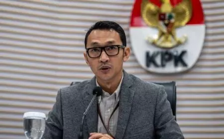 KPK Sita Uang Tunai dalam OTT Jatim, Bupati Tulungagung Jalani Pemeriksaan Intensif