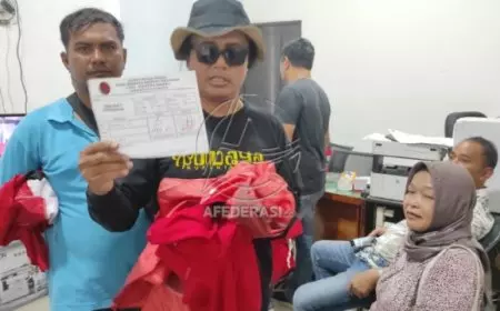 DPC PDIP Tulungagung Memanas, Mantan PAC Kembalikan Atribut