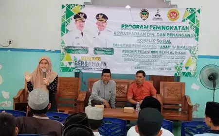 "Pancasila Jiwa Kami!" Gema Santri Ponpes Al Ihsan Bareng Bakesbangpol Madiun dan BIN Lawan Radikalisme