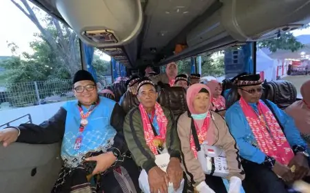 KBIH Darfiq Lamongan Resmi Lepas 267 Jemaah Haji ke Tanah Suci