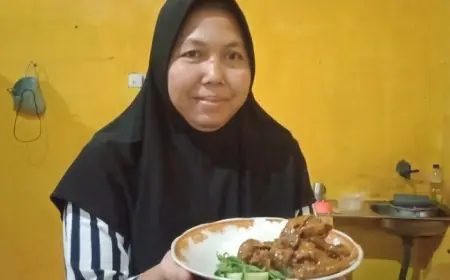 Nikmatnya Rica-Rica Entok Pak Tris di Plandi Jombang,  Kuliner Pedas yang Banyak Diburu Pembeli