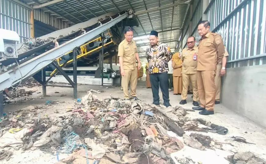 TPA Ngipik Jadi Rujukan, Gresik dan Lamongan Jajaki TPST Bersama