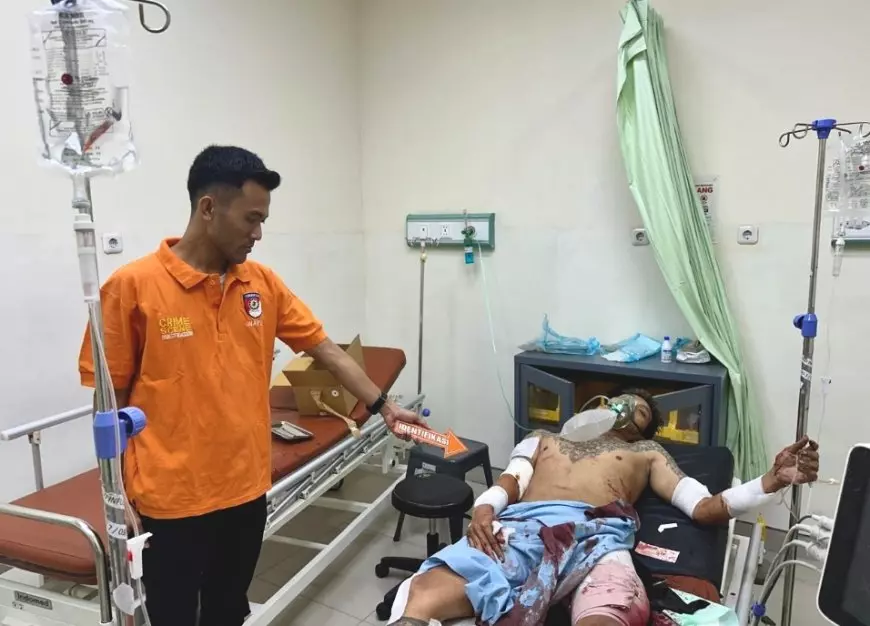Aksi Sadis di Menganti Gresik, Korban Dibacok Brutal OTK Bersajam