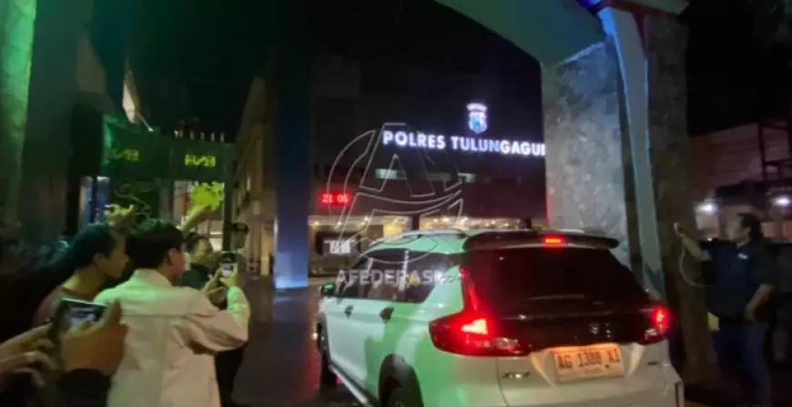 KPK Guncang Tulungagung, 16 Orang Diamankan Salah Satunya Bupati Gatut Sunu
