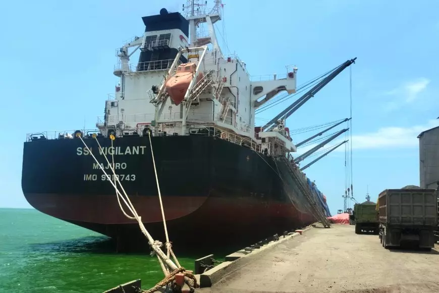 Ekspansi Psar Global, SIG Ekspor Perdana Klinker ke Mauritania Afrika
