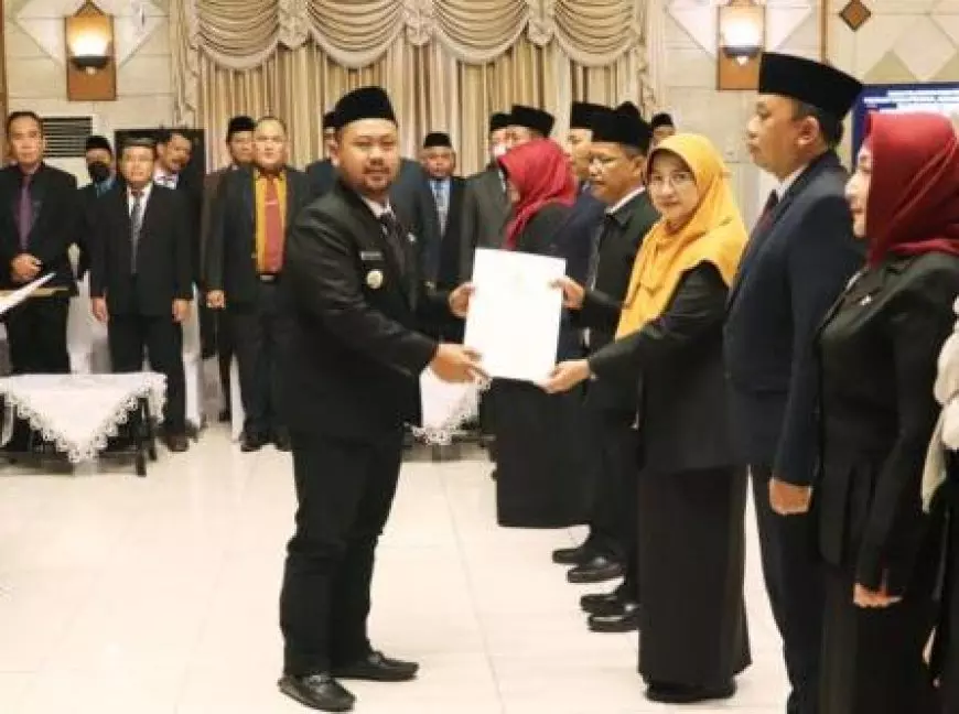 Bupati Gresik Bergerak Cepat Usut Dugaan SK Palsu PNS-PPPK, Koordinasi Dengan Polres Gresik