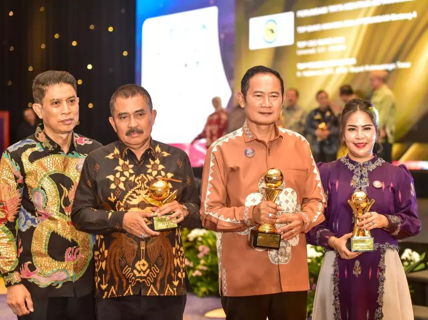 Bupati Lamongan dan Bank Daerah Raih Prestasi di Top BUMD Awards 2026