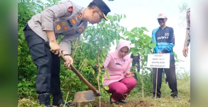Sambut Hari Bumi, AKBP Ridwan Maliki Hijaukan Bukit Margoesis Demi Warisan Anak Cucu