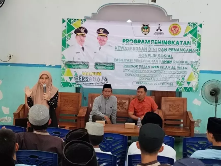 "Pancasila Jiwa Kami!" Gema Santri Ponpes Al Ihsan Bareng Bakesbangpol Madiun dan BIN Lawan Radikalisme