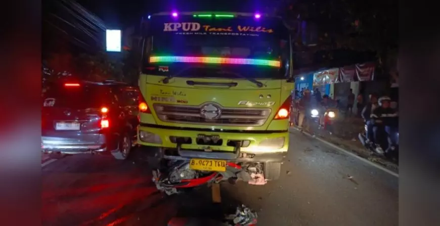 Diduga Gagal Menyalip, Remaja 17 Tahun di Tulungagung Tewas Usai Hantam Truk Tangki