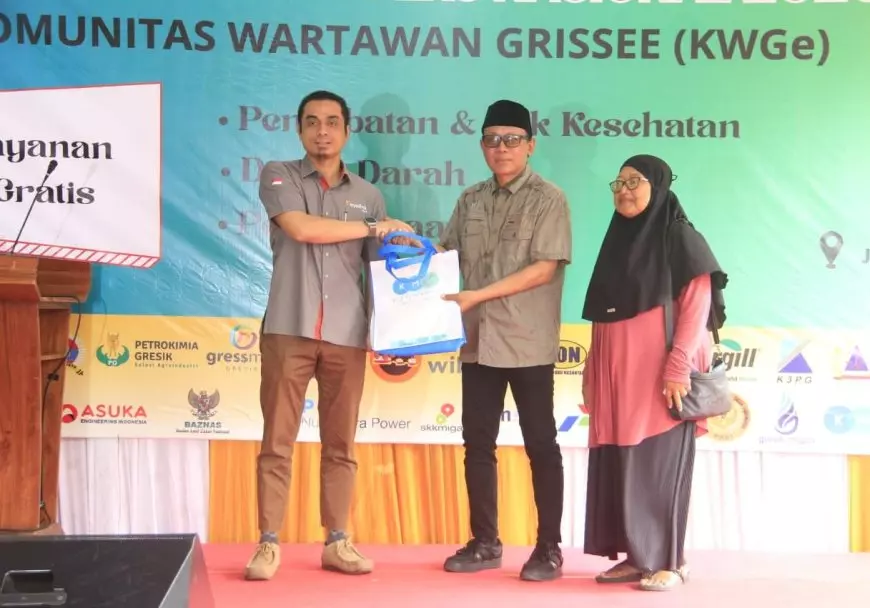 Bagikan Kacamata Gratis, Eyelink Temukan 100% Peserta Baksos KWG Gresik Alami Gangguan Mata