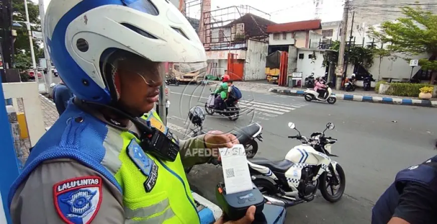 Waspada! ETLE Handheld Mulai Beroperasi di Tulungagung, Foto Pelanggar Langsung Jadi Surat Tilang