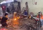 Cuan Jutaan Rupiah dari Jasa Bakar Kepala dan Kaki Hewan Kurban