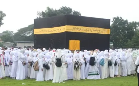 2.500 Siswa se-Jombang Gelar Manasik Haji Akbar, Bupati Warsubi: Ini Pondasi Ibadah Sejak Dini