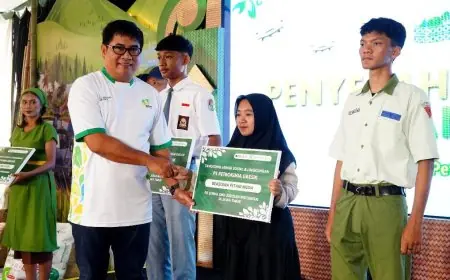 Regenerasi Petani, Petrokimia Gresik Siapkan Beasiswa Khusus Tarik Minat Generasi Z ke Pertanian