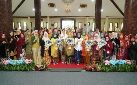 Anggun Berdaya! Saat Srikandi Pengusaha Lamongan Adu Cantik Lewat Filosofi Kebaya