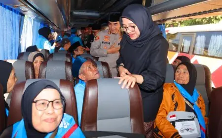 Bupati Ipuk Lepas 1.312 Jemaah Haji Banyuwangi Terbagi Lima Kloter