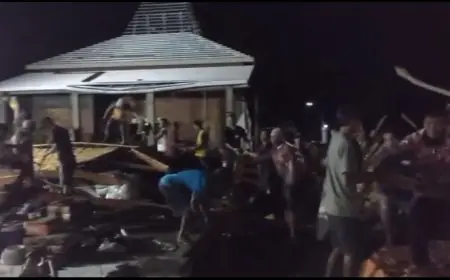 Diterjang Puting Beliung, Rumah Joglo yang Baru Dibangun di Lamongan Rusak Parah
