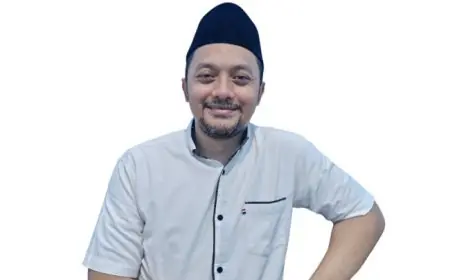 Gus Bahar Peringatkan Krisis Akhlak di Era Media Sosial