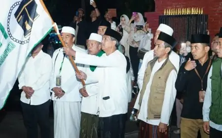 Komitmen Pemkab Trenggalek Beri Pelayanan Terbaik, Sekda Edy Lepas 448 Jamaah Calon Haji 2026