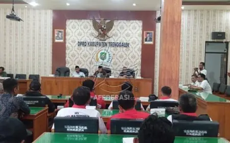 DPRD Trenggalek Desak Empat Rekanan Proyek Bendungan Bagong Perbaiki Jalan Rusak
