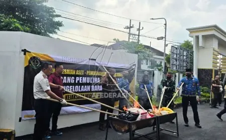 Kejari Trenggalek Musnahkan Belasan Gram Sabu dan Ribuan Pil Double L